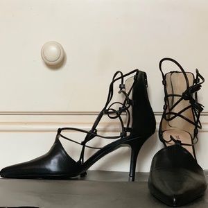 Jon Josef Heels